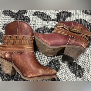 Corral Indie Boots NEW made to look distressed size 7.5